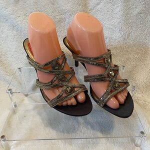 M by Marinelli Sparkly After 5 Formal Sandals Heels Metallic Gold Size 8 VGC